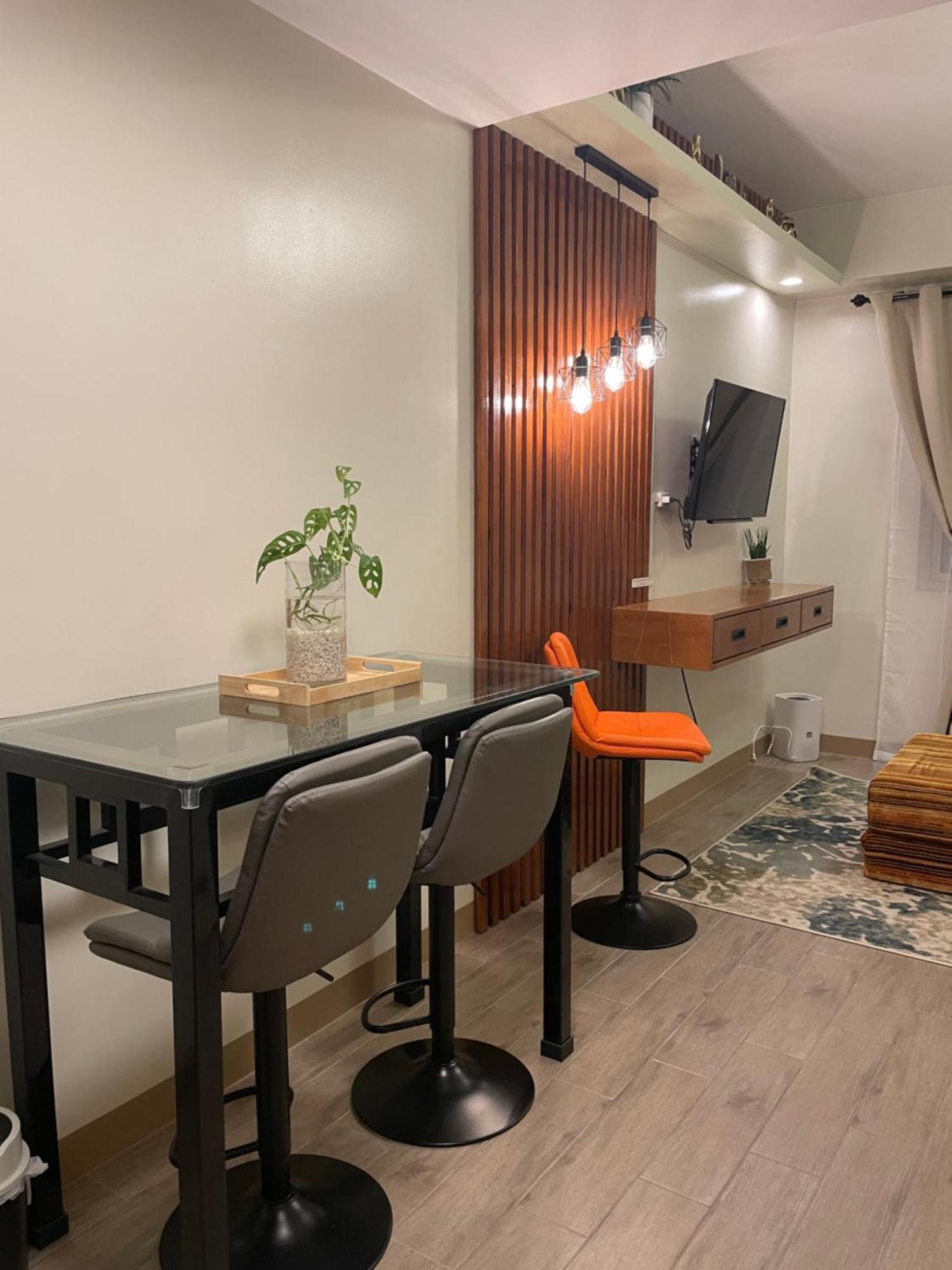 Condo Home With Fast Wifi In Bacolod City Εξωτερικό φωτογραφία